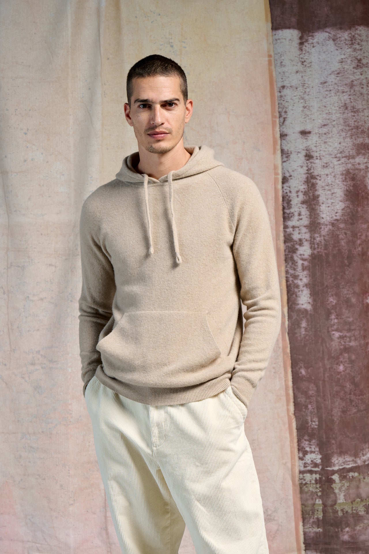 Felpa Cappuccio Manica Raglan Infeltrito