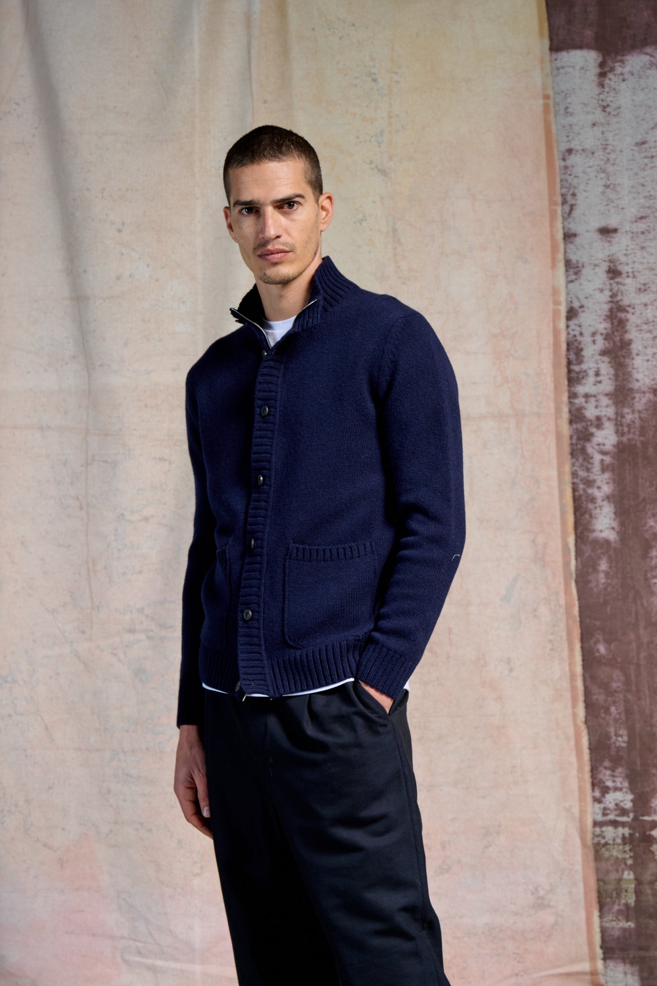 Coreana Zip e Bottoni Lana