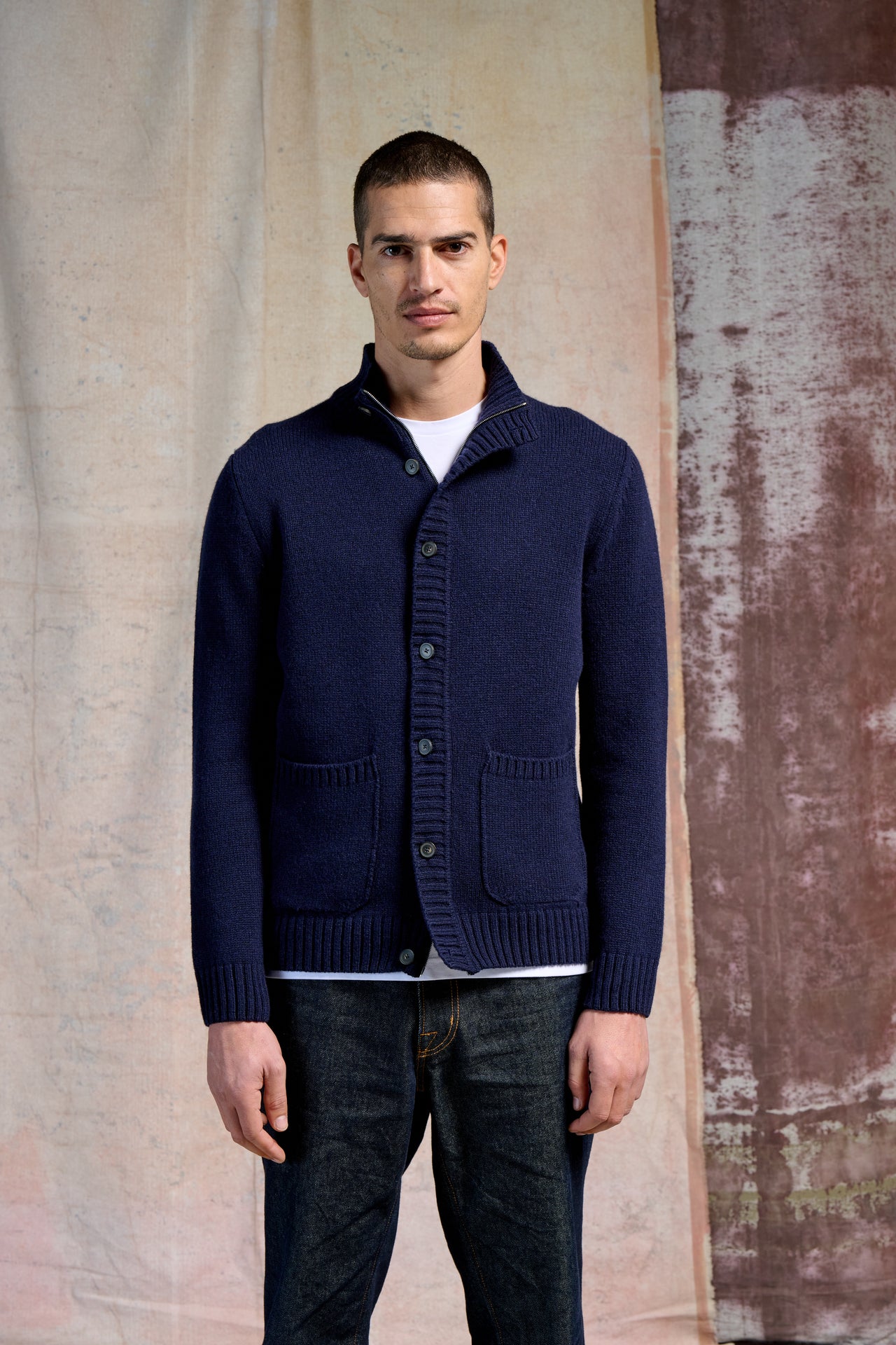 Coreana Zip e Bottoni Lana